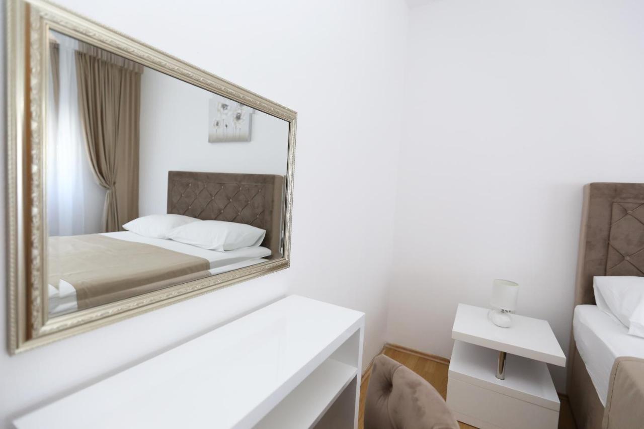Apartmani Guto Подстрана Экстерьер фото