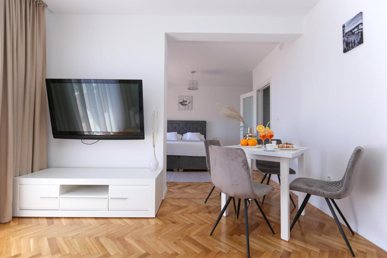 Apartmani Guto Подстрана Экстерьер фото
