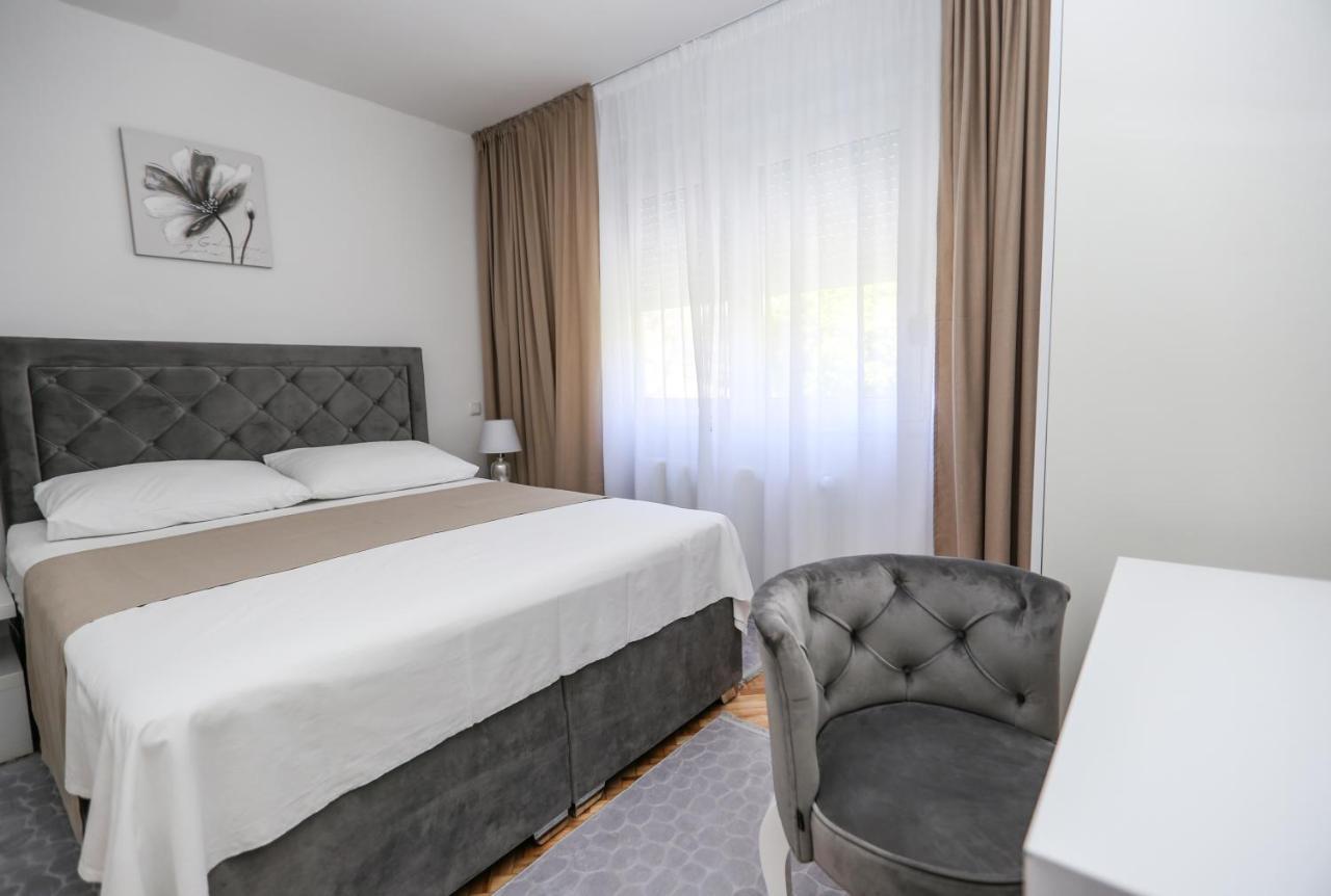 Apartmani Guto Подстрана Экстерьер фото