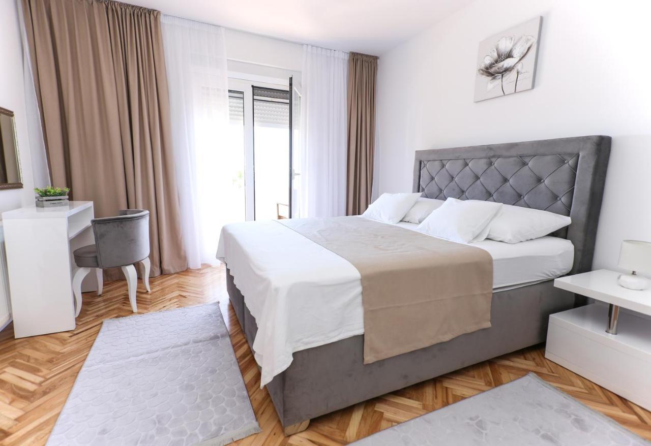 Apartmani Guto Подстрана Экстерьер фото